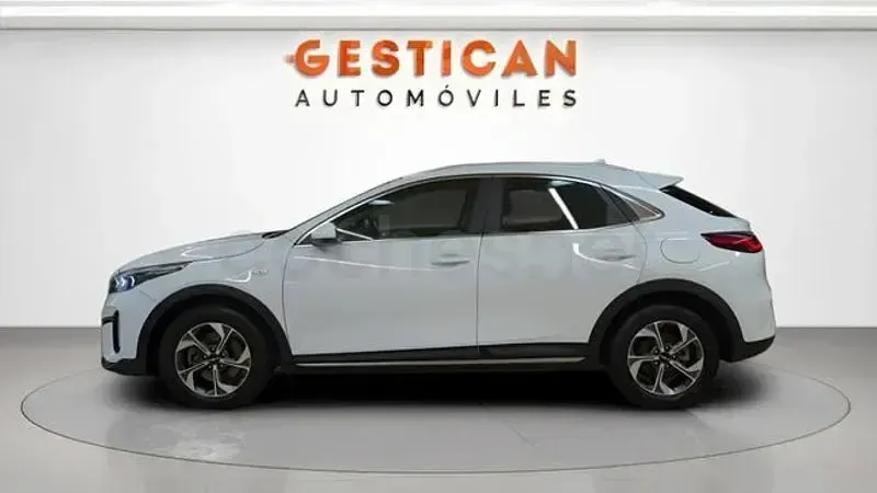 Usado Kia XCeed 120 CV (88 kW) 2023 Blanco SUV