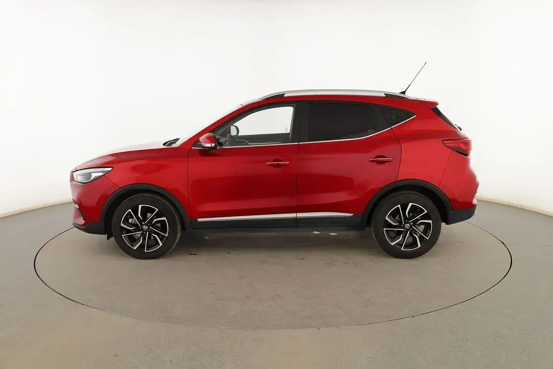 Usado MG ZS Luxury 106 CV (77 kW) 2023 Rojo SUV