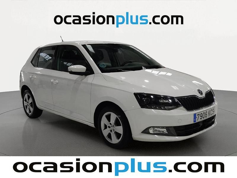 Usado Skoda Fabia 95 CV (69 kW) 2017 Blanco