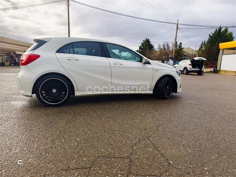Usado Mercedes A250 218 CV (160 kW) 2015 Blanco Berlina