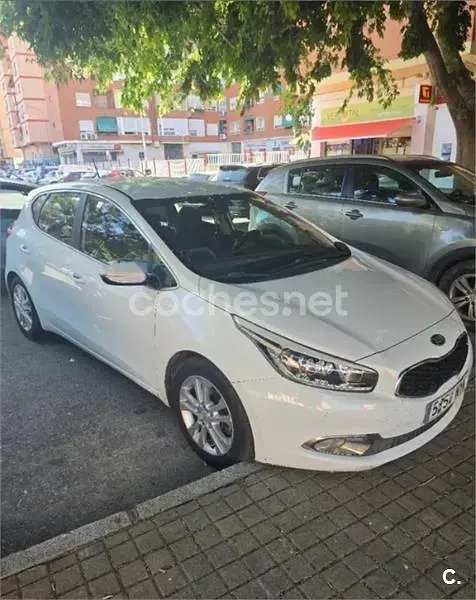 Usado Kia Ceed GT 128 CV (94 kW) 2014 Blanco Berlina