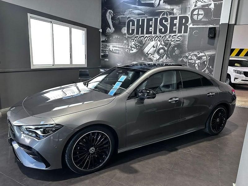 Usado Mercedes CLA220 190 CV (139 kW) 2024 Gris / plata Berlina