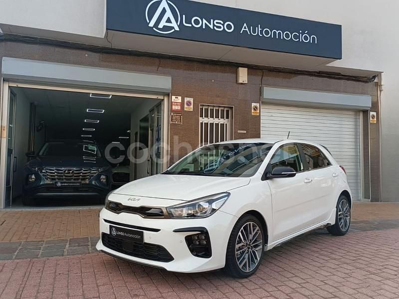 Blanco Usado 2022 Kia Rio GT-Line Berlina | 15.990 € (Precio justo) - Imagen 1/4