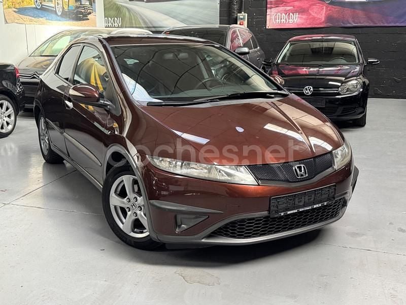 Marrón Usado 2011 Honda Civic Trend Berlina | 7900 € (Precio justo) - Imagen 1/4