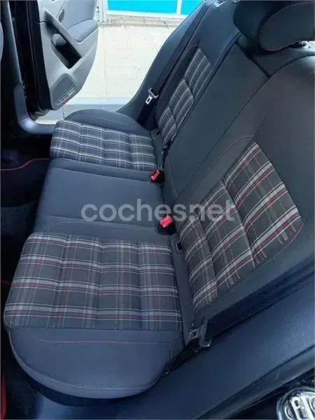Usado VW Golf VII GTI 210 CV (154 kW) 2012 Gris / plata Berlina
