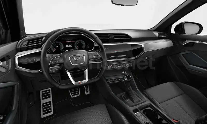 Usado Audi Q3 Ambiente 150 CV (110 kW) 2024 Negro SUV