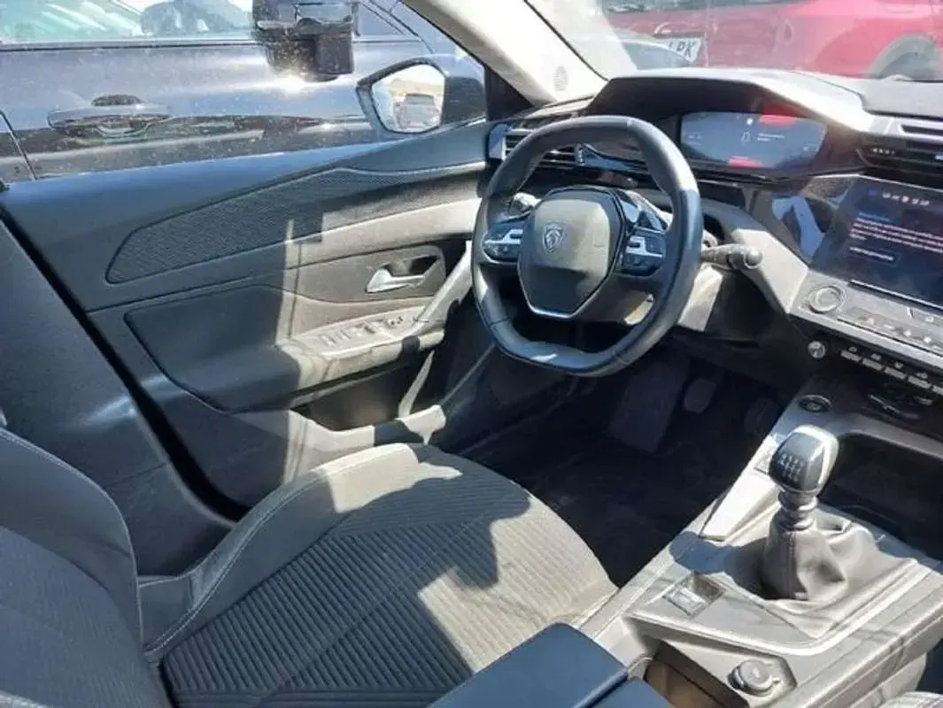 Usado Peugeot 308 Active 131 CV (96 kW) 2022 Blanco Utilitario
