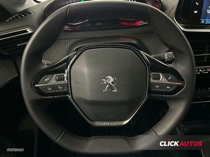 Usado Peugeot 208 Allure 100 CV (73 kW) 2022 Amarillo Utilitario