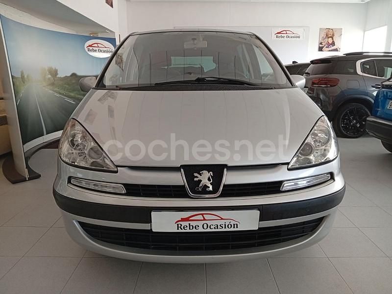 Usado Peugeot 807 138 CV (101 kW) 2003 Gris / plata Monovolumen