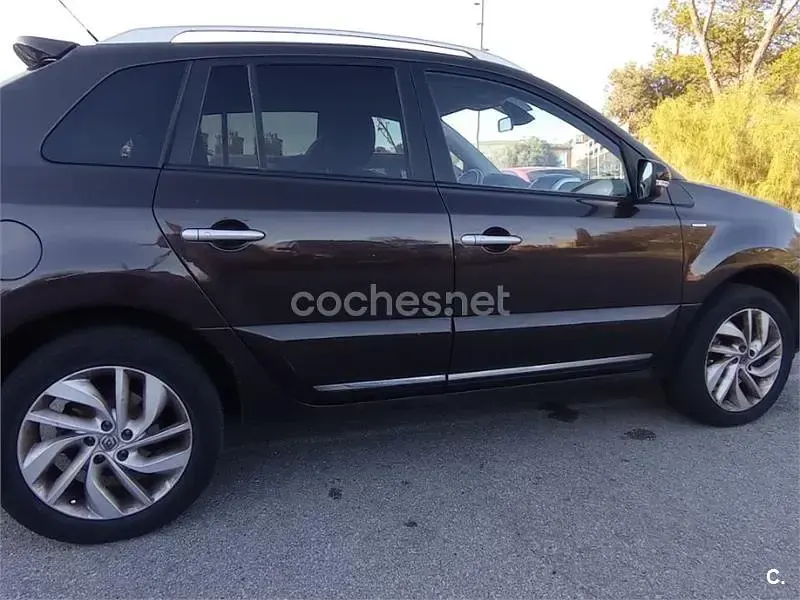 Usado Renault Koleos LIMITED 150 CV (110 kW) 2014 Marrón SUV