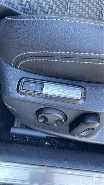 Gris / plata Usado 2019 VW Passat R-line Familiar | 17.000 € (Super precio) - Imagen 1/1