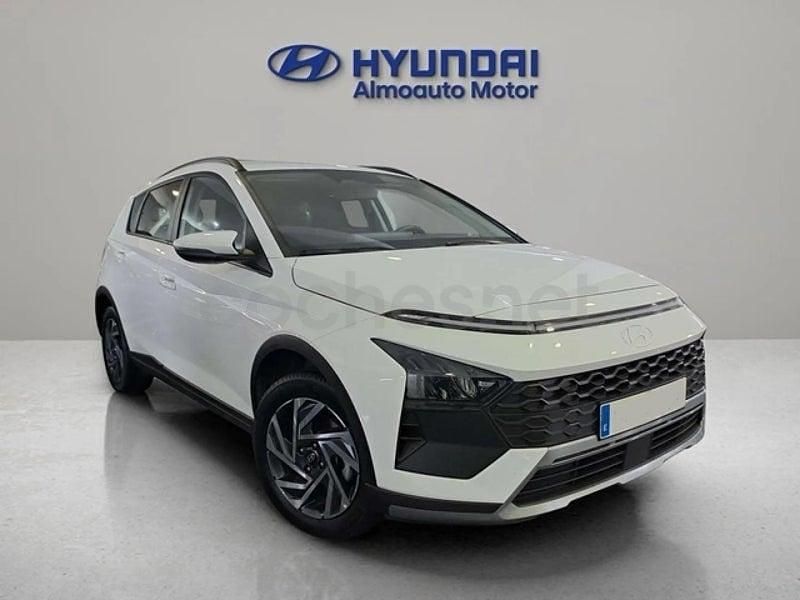 Usado Hyundai Bayon 100 CV (73 kW) 2025 Blanco SUV