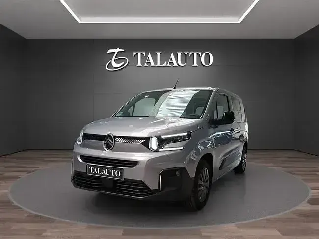 Usado Citroën Berlingo 102 CV (75 kW) 2025 Gris Monovolumen