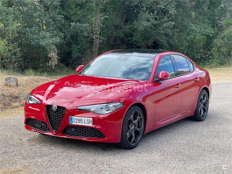 Rojo Usado 2021 Alfa Romeo Giulia Sprint Berlina | 29.000 € (Precio justo) - Imagen 1/4