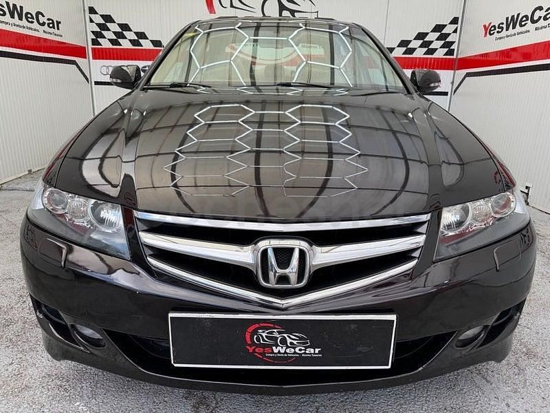 Usado Honda Accord Executive 140 CV (102 kW) 2006 Negro Berlina