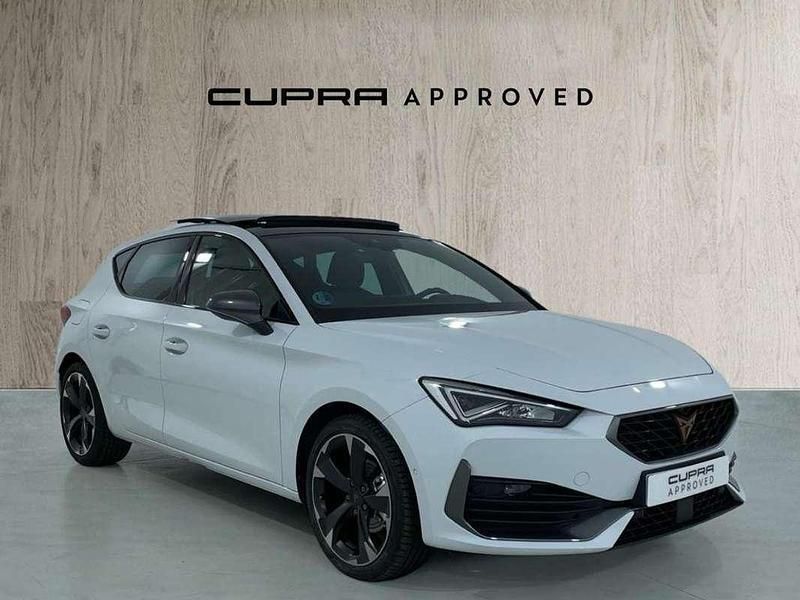 Otro Usado 2024 Cupra Leon Coupe | 28.826 € (Un poco caro) - Imagen 1/4