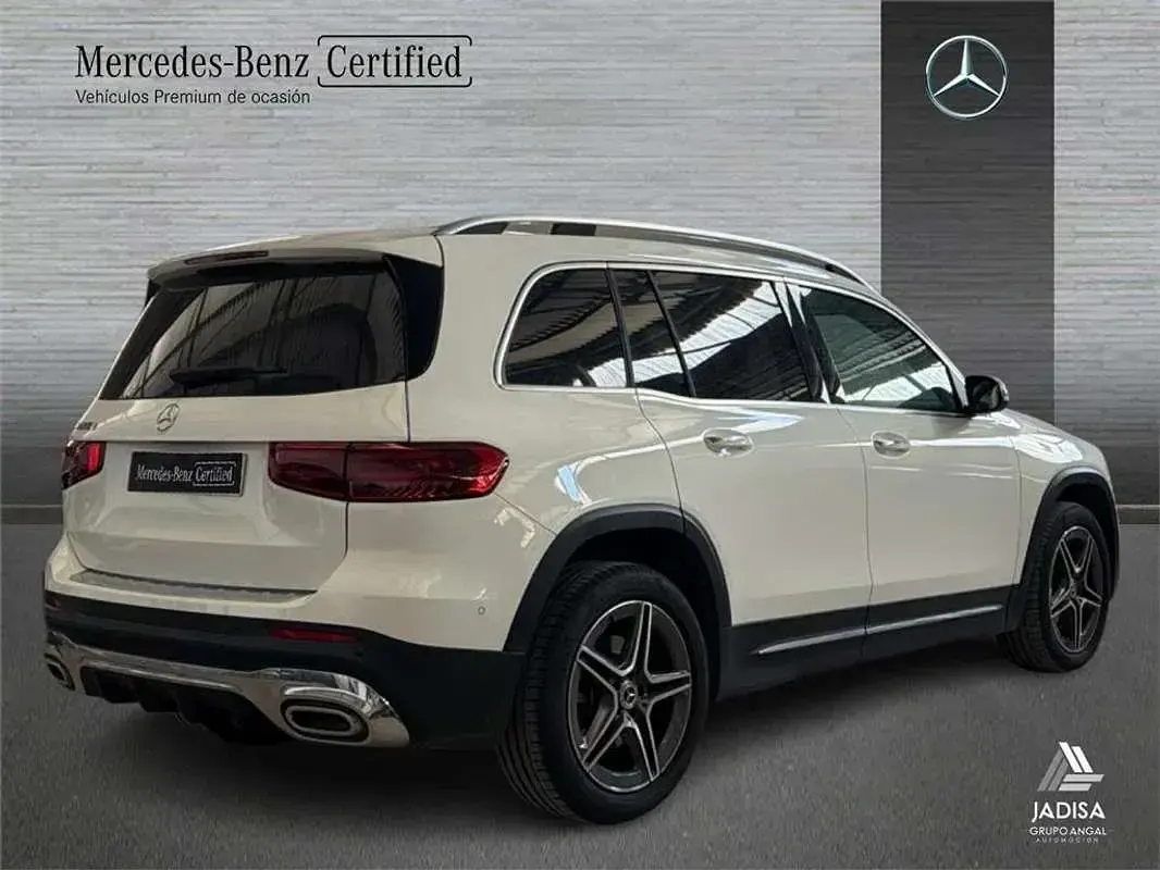 Usado Mercedes GLB200 150 CV (110 kW) 2025 SUV
