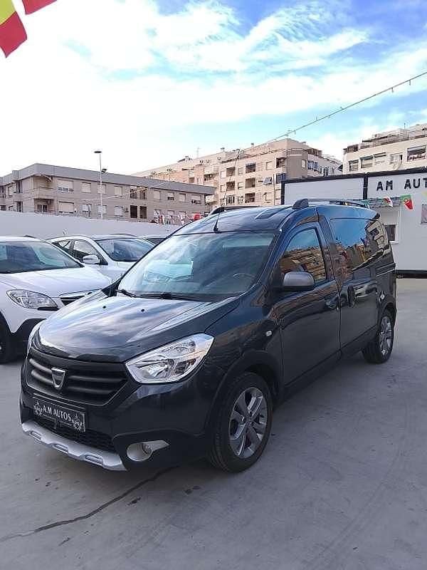 Blanco Usado 2015 Dacia Dokker Monovolumen | 7950 € (Precio justo) - Imagen 1/4