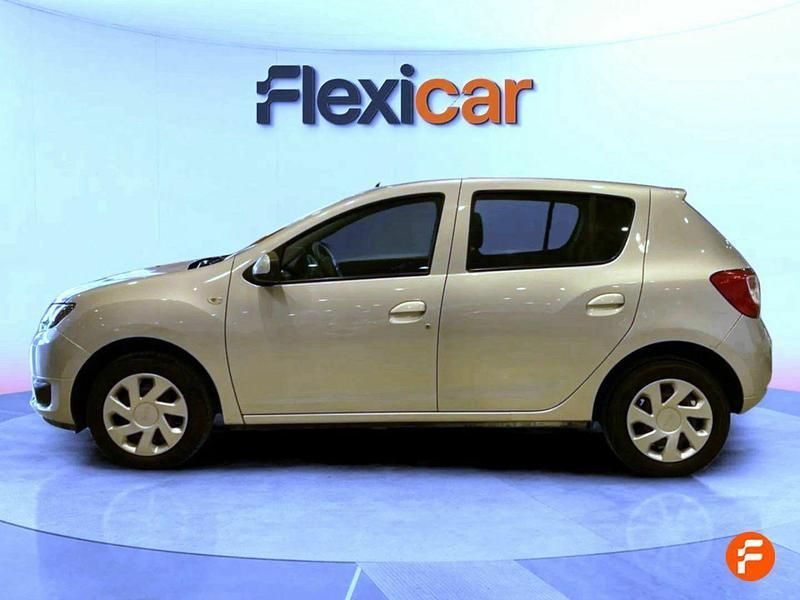 Usado Dacia Sandero Lauréate 90 CV (66 kW) 2016 Gris / plata Utilitario