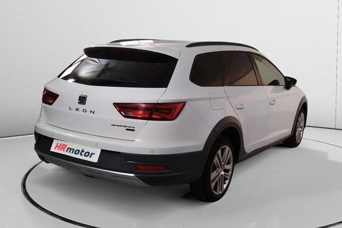 Usado Seat Leon X-Perience 4Drive 150 CV (110 kW) 2018 Familiar