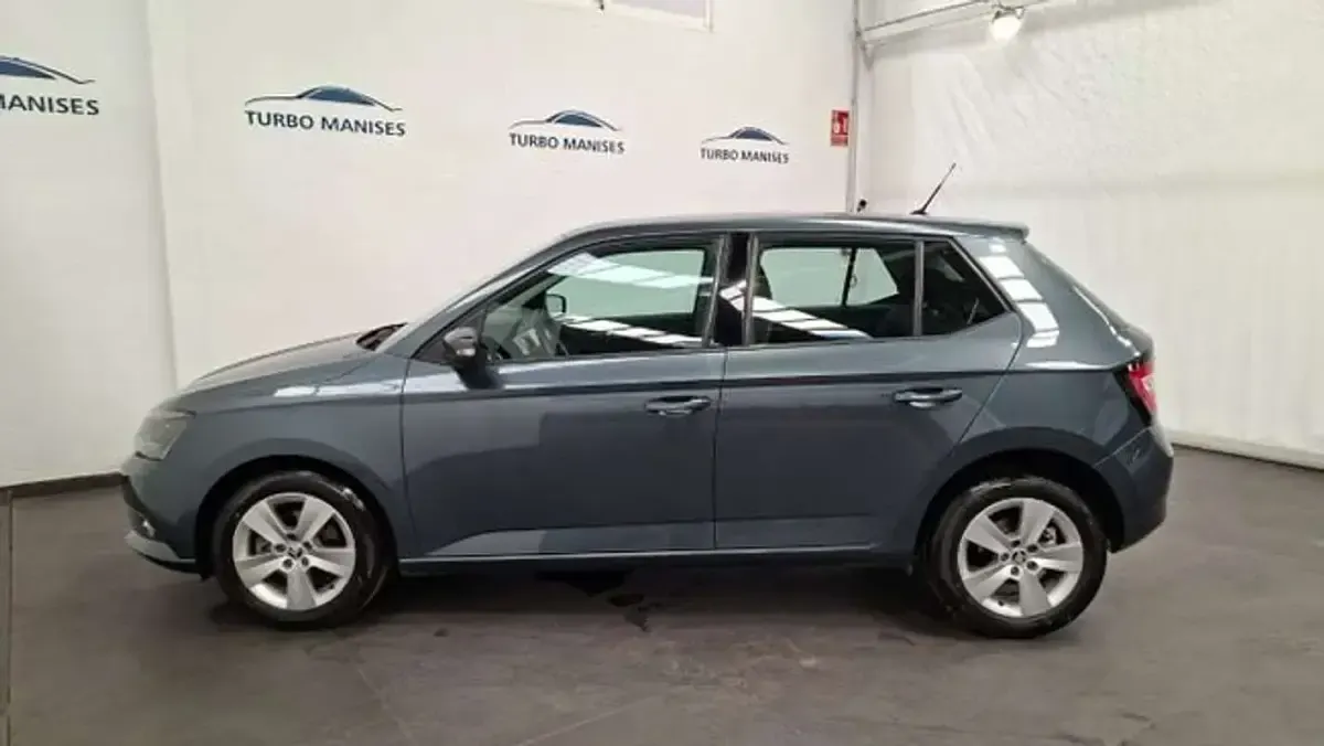 Usado Skoda Fabia Active 95 HP (69 kW) 2018 Cinzento Citadino