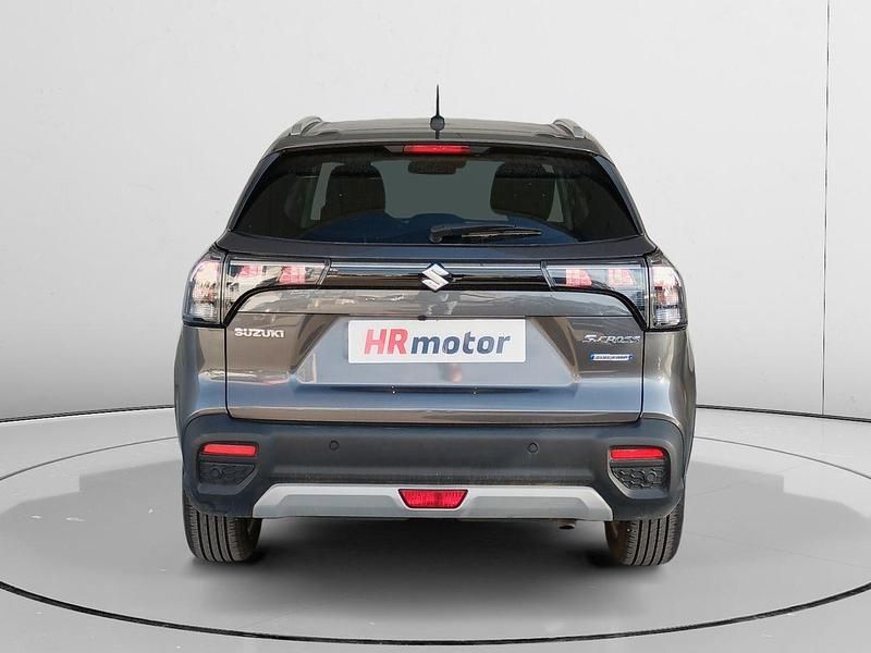 Usado Suzuki SX4 S-Cross Comfort 129 CV (94 kW) 2023 Gris SUV