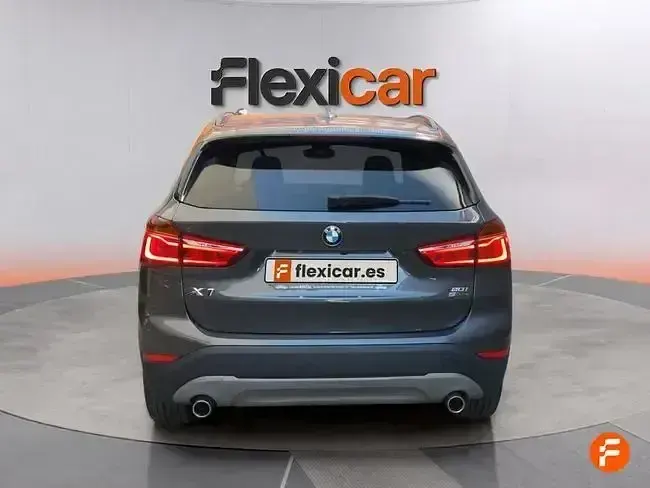 Używany BMW X1 192 KM (141 kW) 2018 Szary SUV