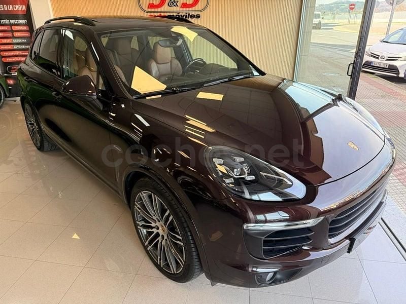 Usado Porsche Cayenne S Platinum Edition 385 CV (283 kW) 2017 Marrón SUV