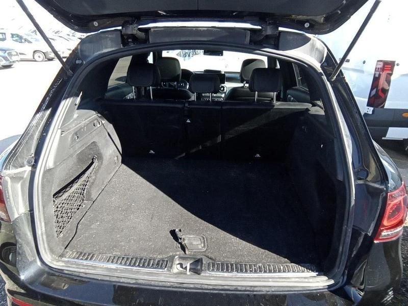 Usado Mercedes GLC200 163 CV (119 kW) 2020 Negro SUV
