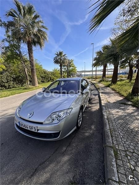 Usado Renault Laguna III Dynamique 150 CV (110 kW) 2008 Gris / plata Berlina