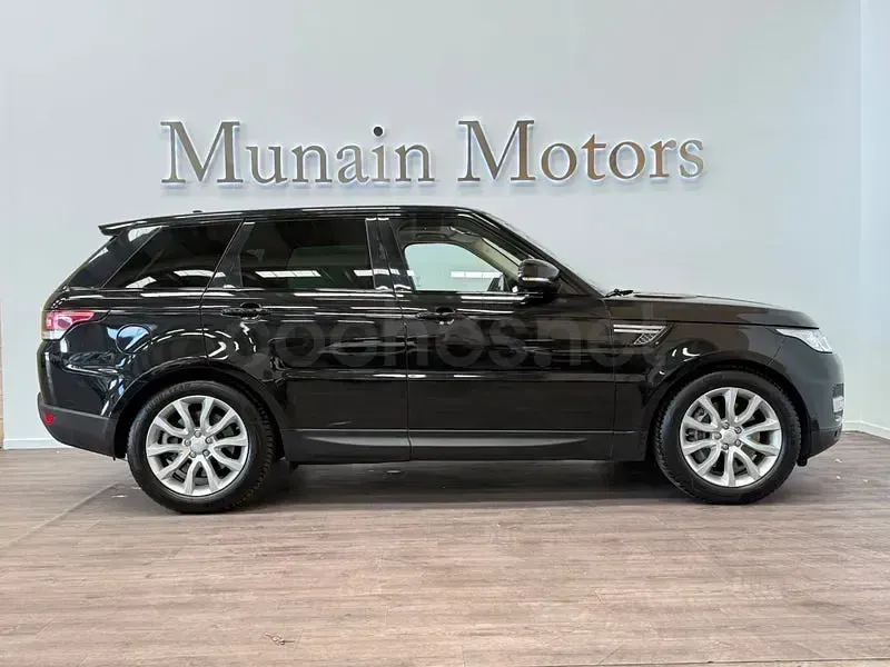 Usado Land Rover Range Rover SE 306 CV (225 kW) 2015 Negro SUV