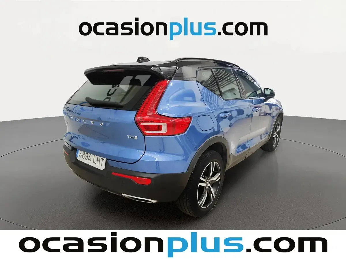 Usado Volvo XC40 R-Design 190 CV (139 kW) 2020 Azul SUV