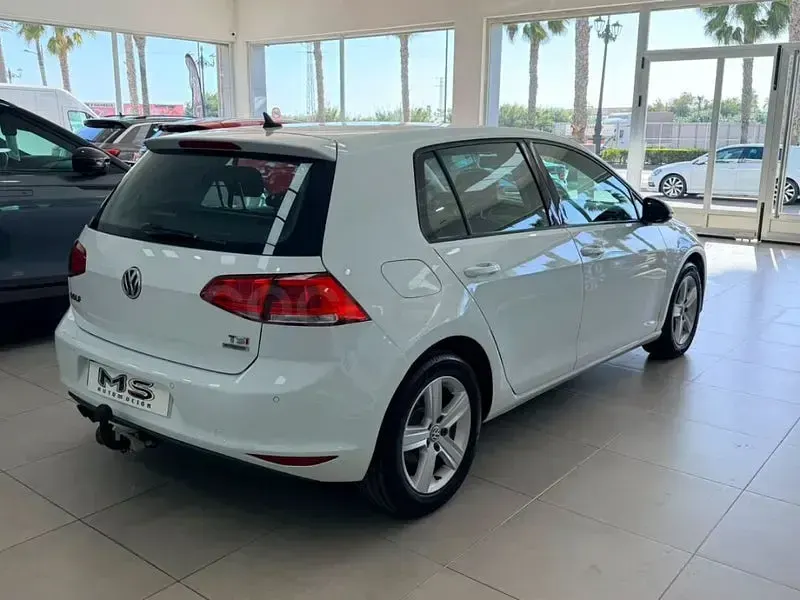 Usado VW Golf VII Advance 122 CV (89 kW) 2014 Blanco Berlina