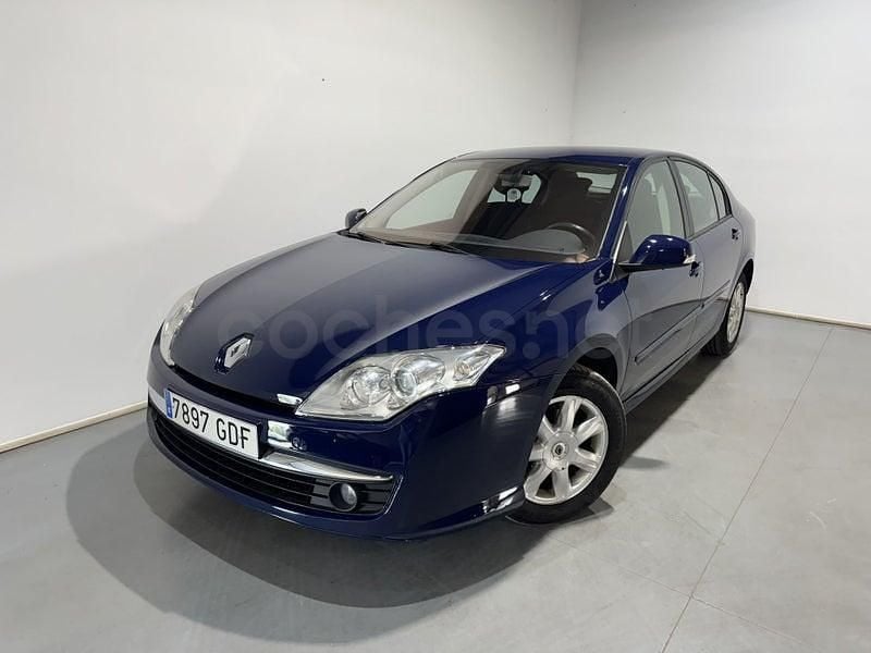 Usado Renault Laguna III Authentique 110 CV (80 kW) 2008 Azul Berlina