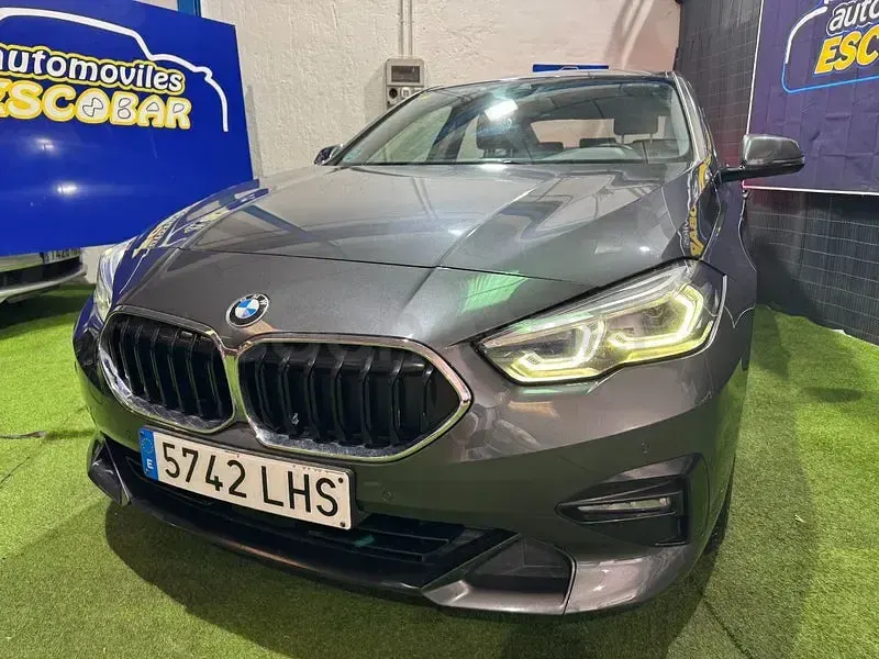Usado BMW 216 116 CV (85 kW) 2020 Gris / plata Coupe