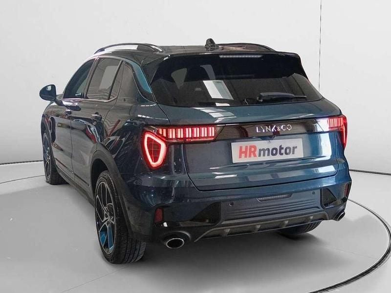 Usado Lynk & Co 01 261 CV (191 kW) 2022 Negro SUV