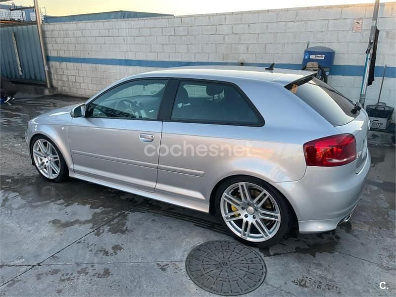 Usado Audi S3 265 CV (194 kW) 2007 Gris / plata Berlina