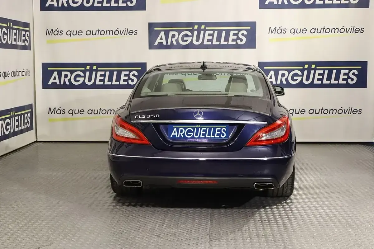 Usado Mercedes CLS350 306 CV (225 kW) 2014 Azul Berlina