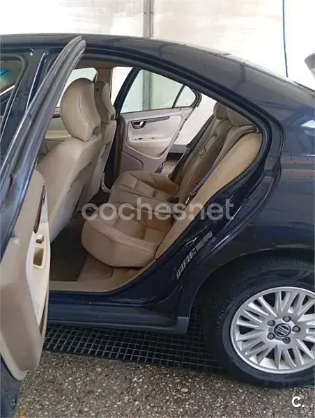 Usado Volvo S60 130 CV (95 kW) 2004 Azul Berlina