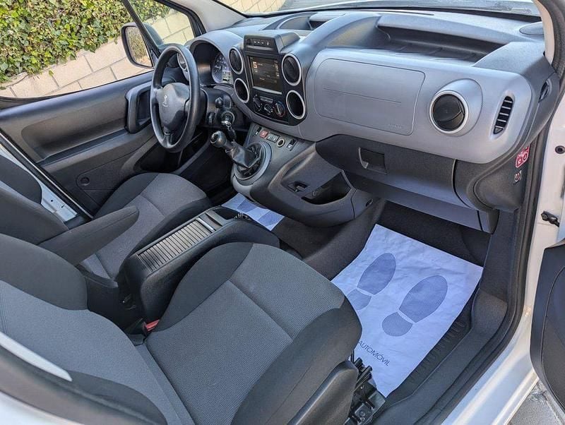 Blanco Usado 2018 Peugeot Partner Premium Van | 11.700 € (Precio justo) - Imagen 1/4