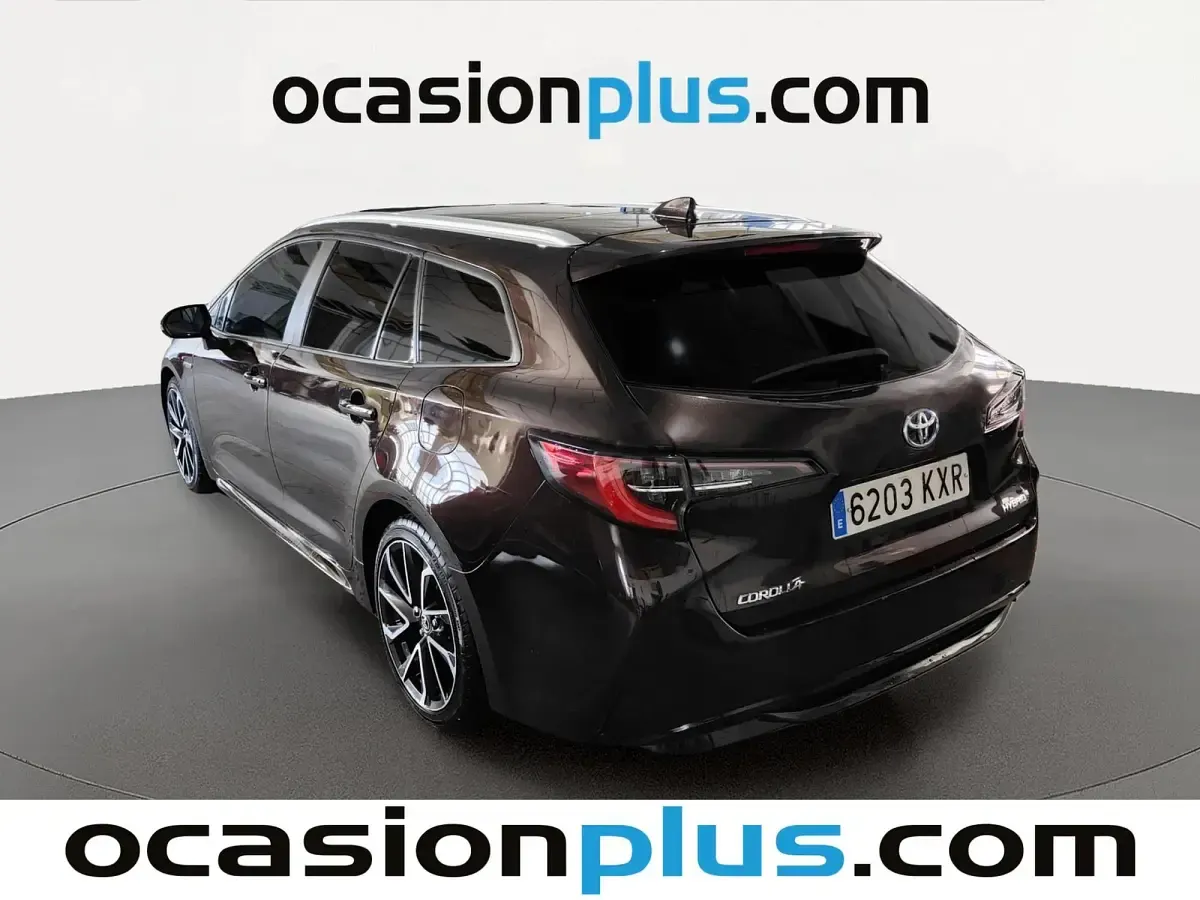 Usado Toyota Corolla Advance 180 CV (132 kW) 2019 Marrón Familiar