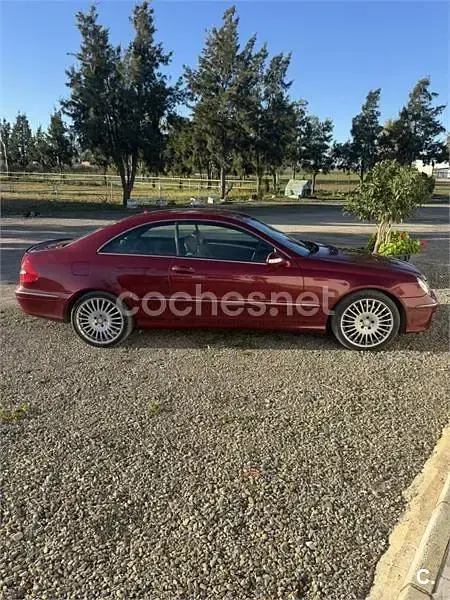 Usado Mercedes CLK320 224 CV (164 kW) 2007 Rojo Coupe