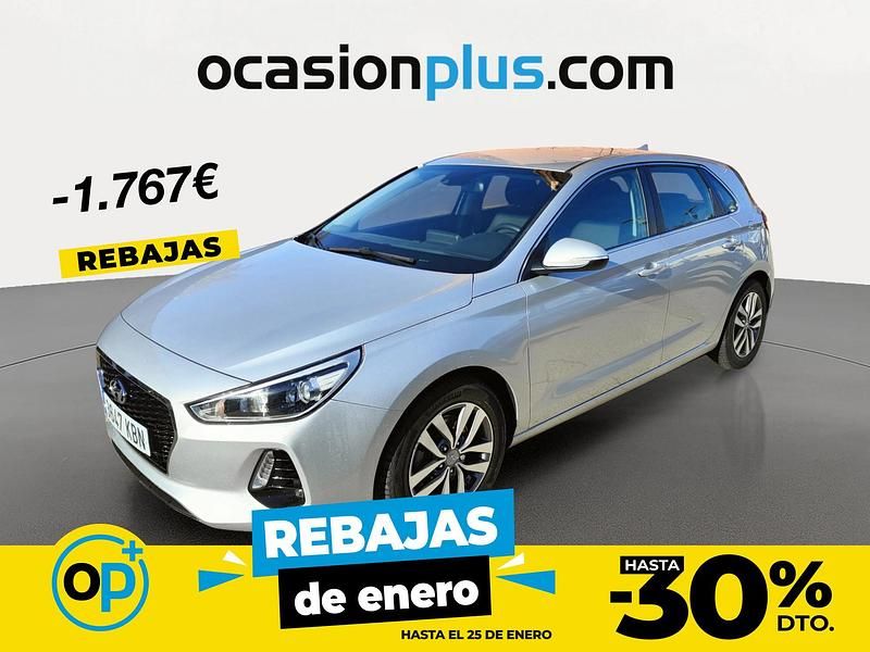 Usado Hyundai i30 140 CV (102 kW) 2017 Gris plata Utilitario