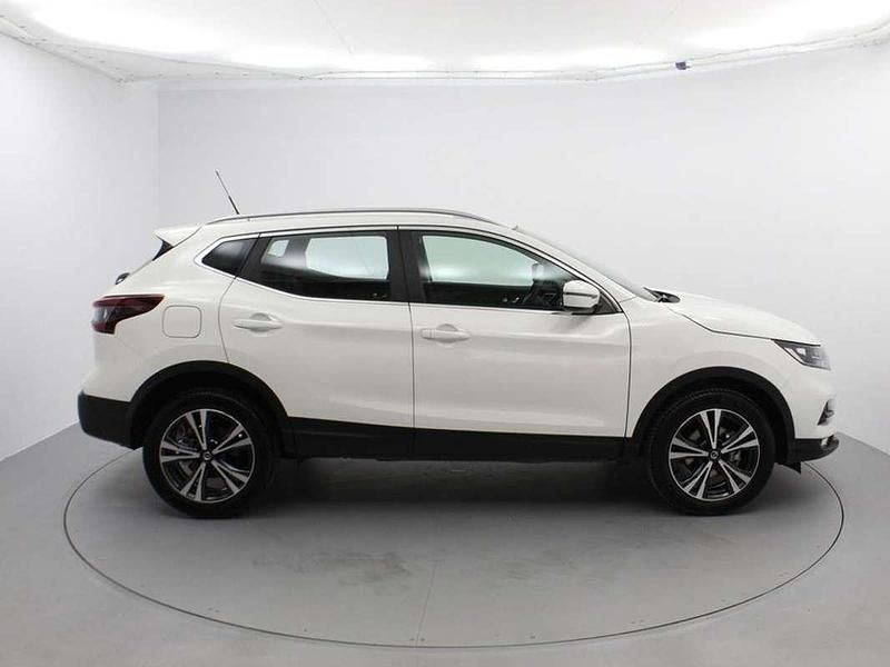 Usado Nissan Qashqai Style Edition 141 CV (103 kW) 2021 Amarillo SUV