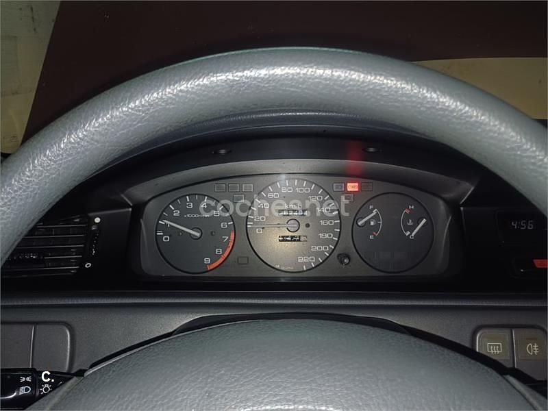 Usado Honda Civic 90 CV (66 kW) 1995 Granate Berlina