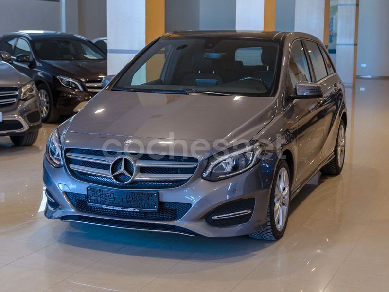 Gris / plata Usado 2016 Mercedes B200 Monovolumen | 20.490 € (Un poco caro) - Imagen 1/4