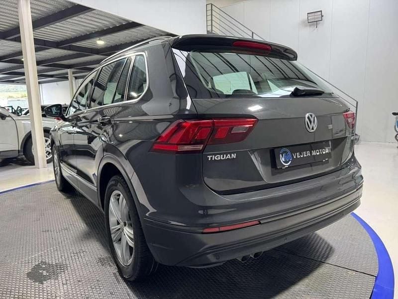 Usado VW Tiguan Advance 150 CV (110 kW) 2017 Gris SUV