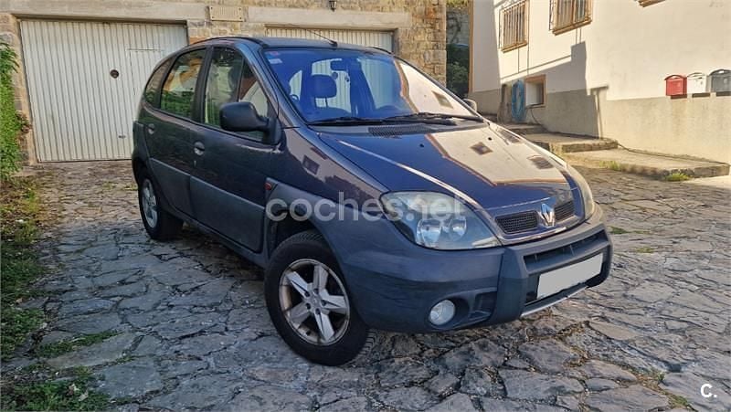 Usado Renault Scénic Expression 120 CV (88 kW) 2003 Azul Monovolumen