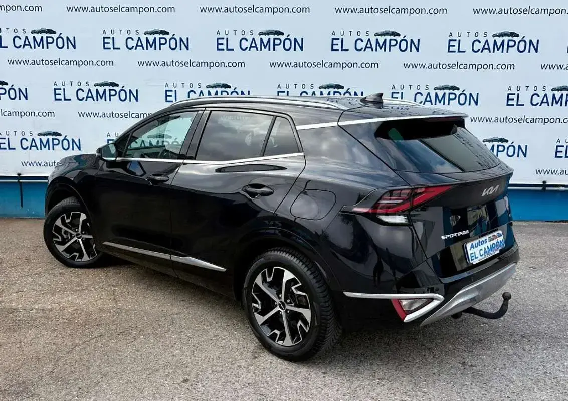 Usado Kia Sportage 180 CV (132 kW) 2023 Negro SUV