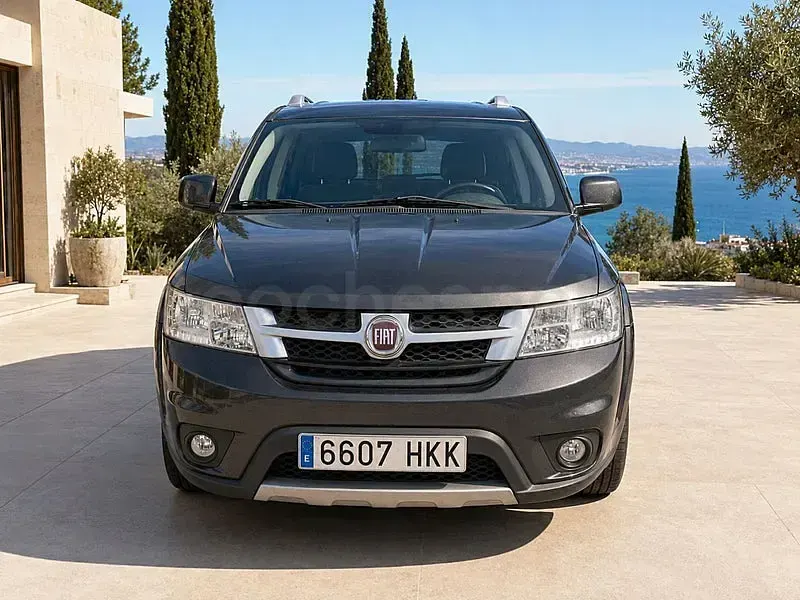 Usado Fiat Freemont Lounge 140 CV (102 kW) 2012 Negro SUV